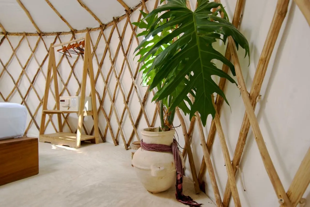 Apartmán Huaya Camp Playa del Carmen 0*,