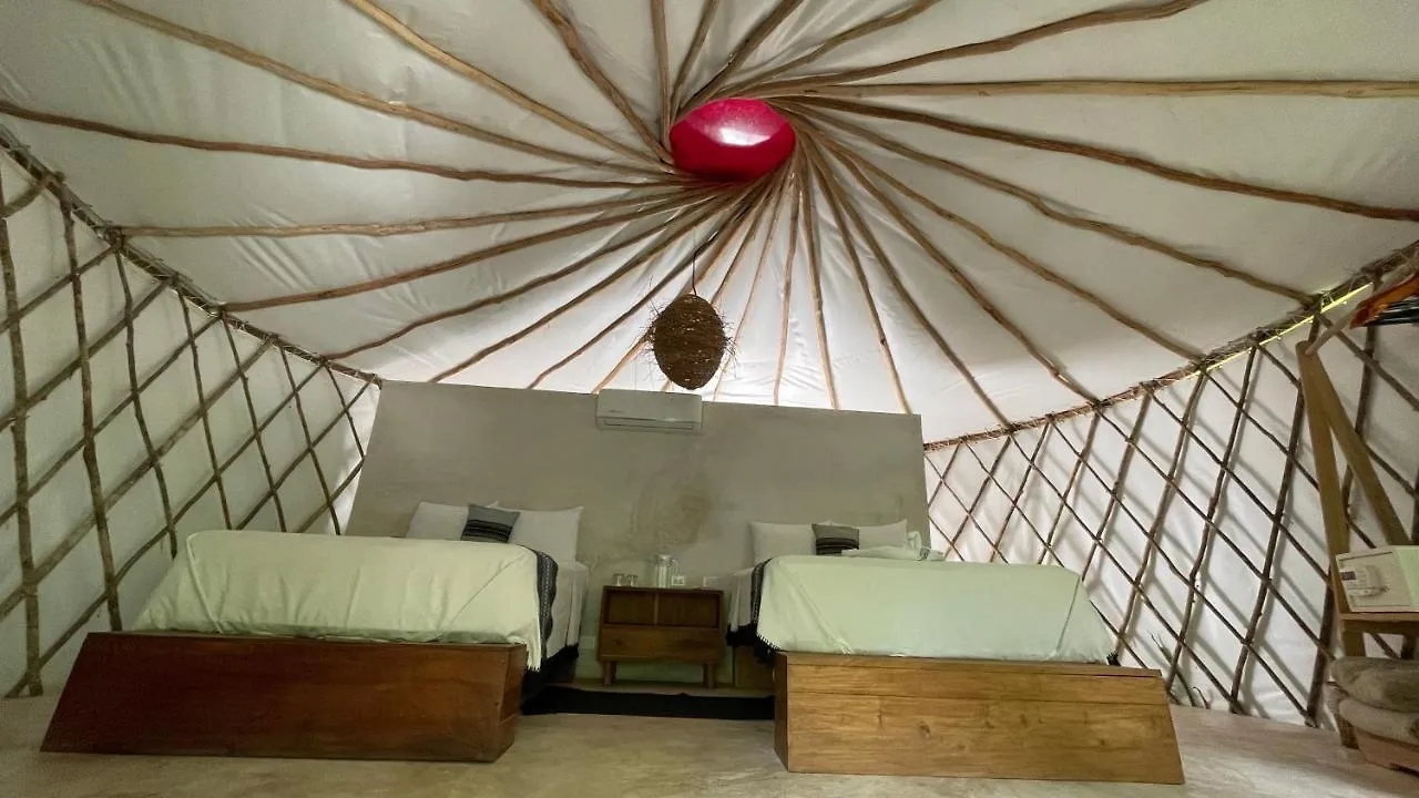 Apartament Huaya Camp Tulum 0*,